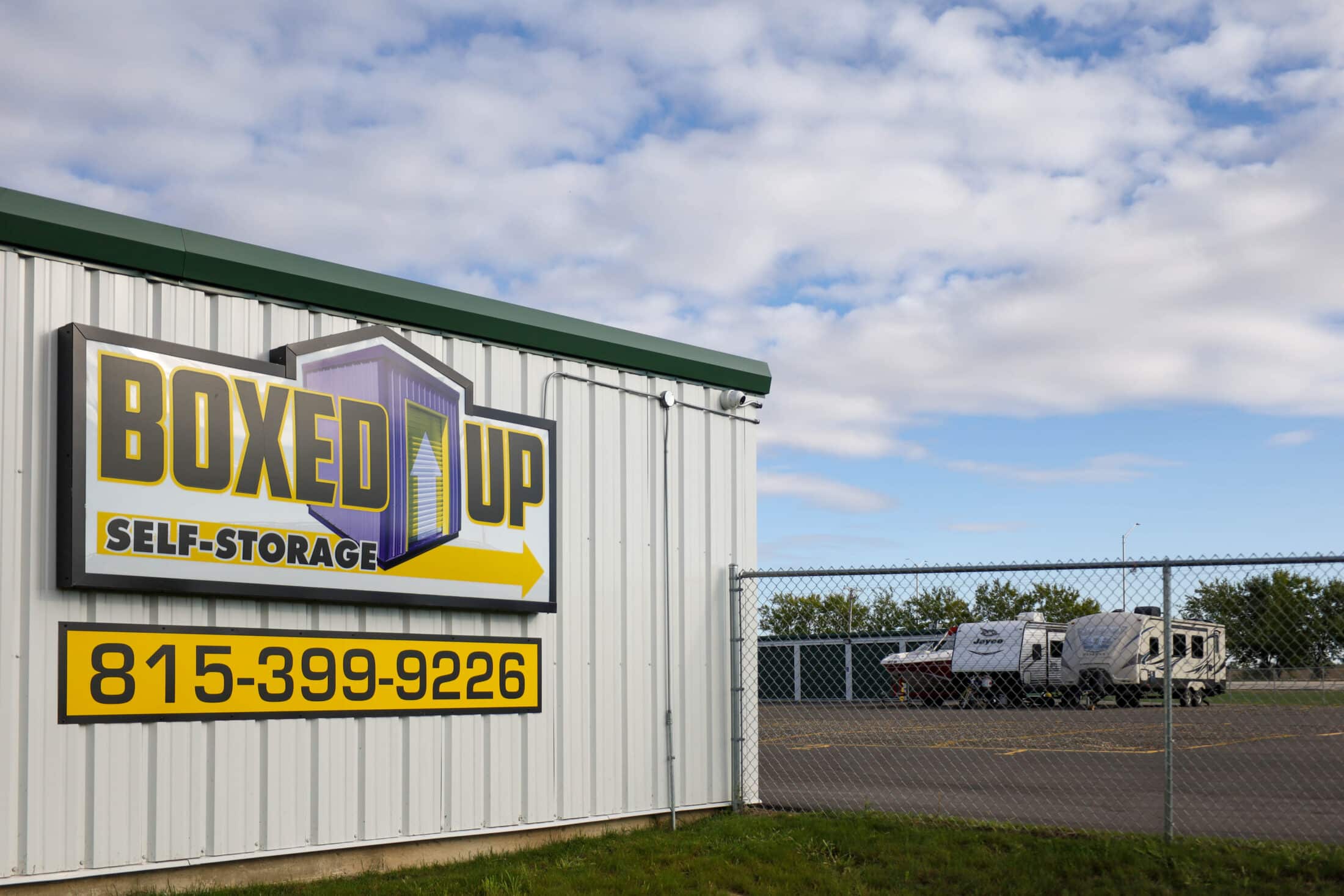 Boxed Up Self-Storage in Belvidere Illinois. Parking for any sized vehicle from Bikes and cars to Semi trucks, buses, boats and more.